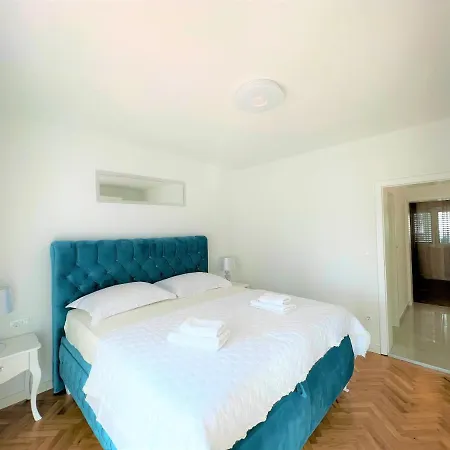 Apartment Makarska * Makarská