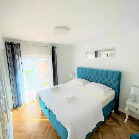 Apartment Makarska